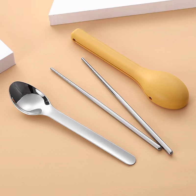 3-قطعة أدوات المائدة المحمولة  - مراجعة Camp Utensil Set وسعره